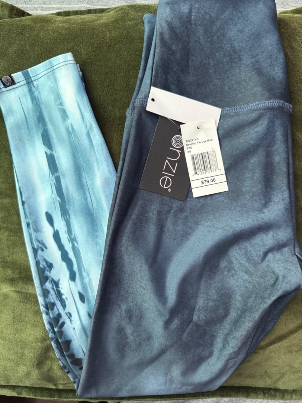 Onzie Blue Tie-Dye Leggings